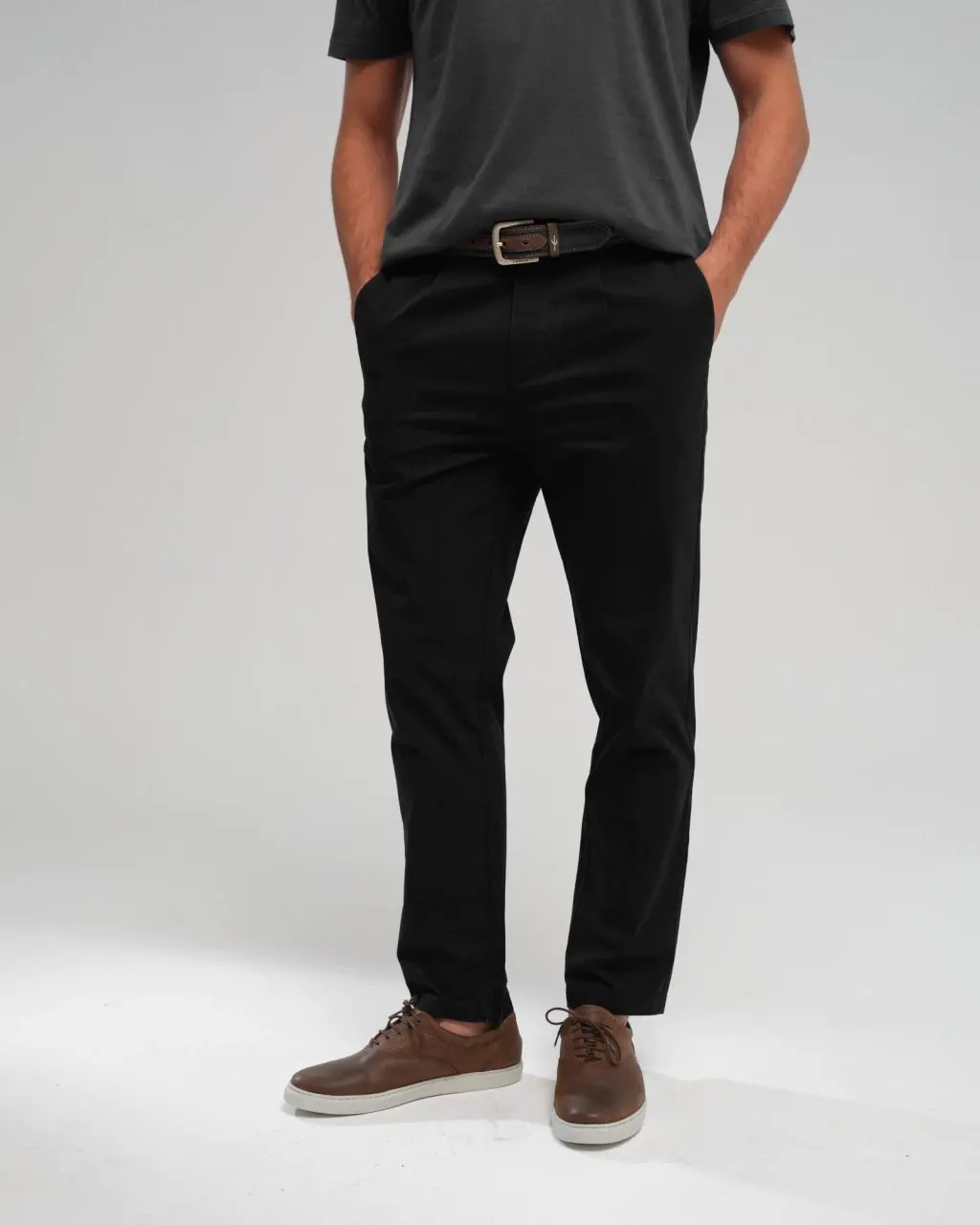 Pantalón Rivadavia pinzado (negro)